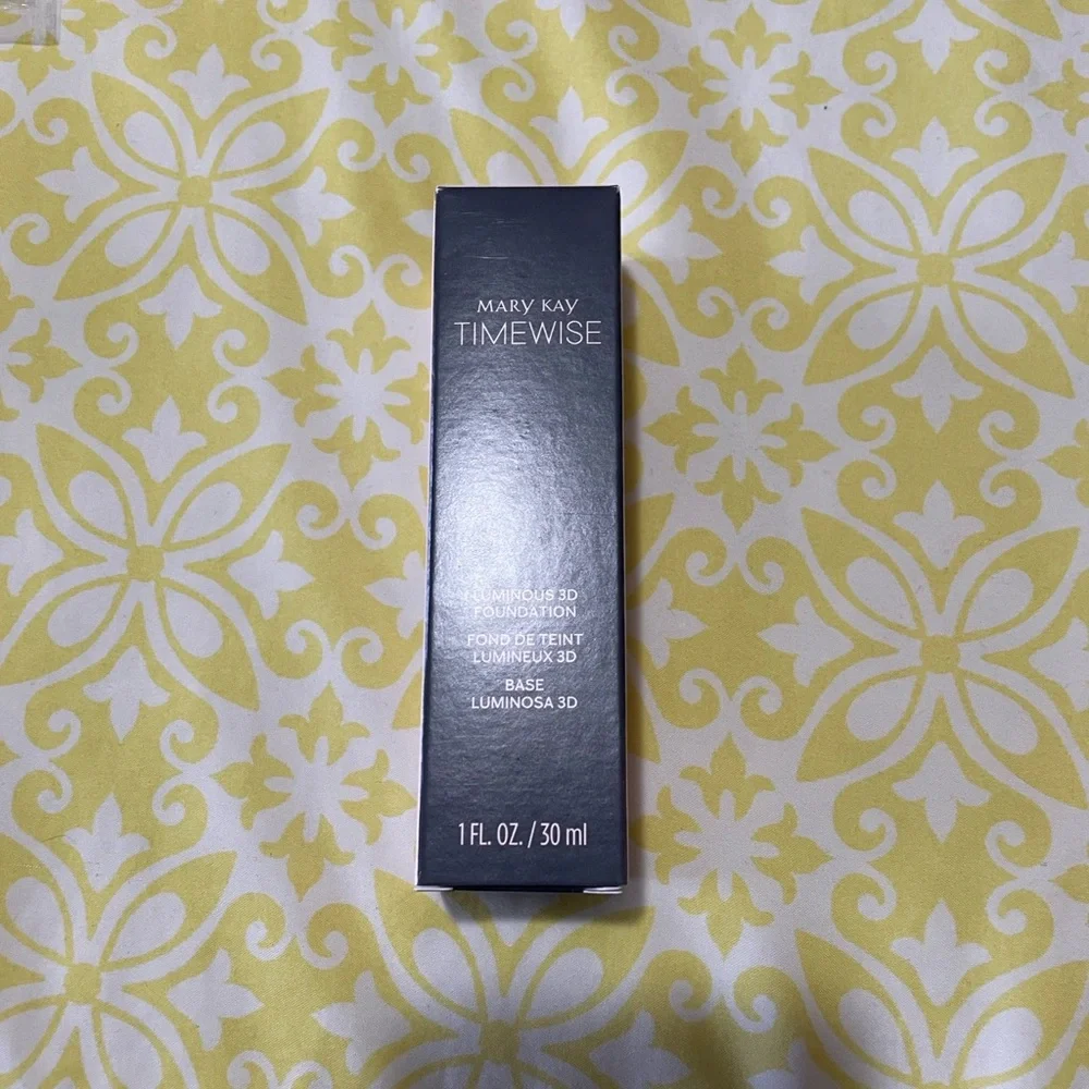 Mary Kay Matte 3D Foundation Beige N 210, NIB, For Combo/Oily Skin